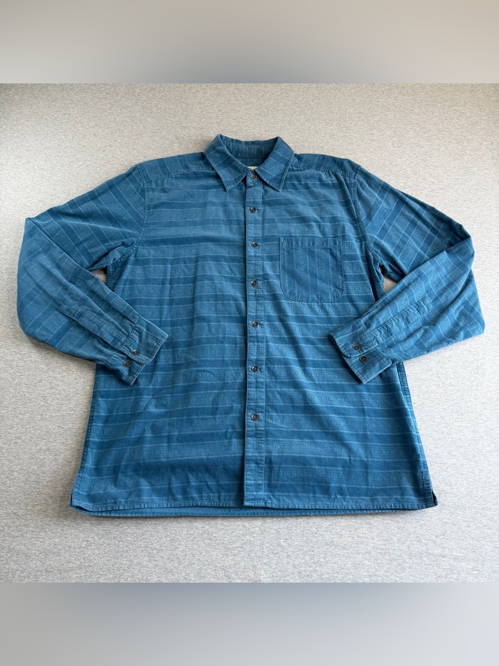 The Territory Ahead Corduroy Button Up Shirt Long Sleeve Blue Mens Medium